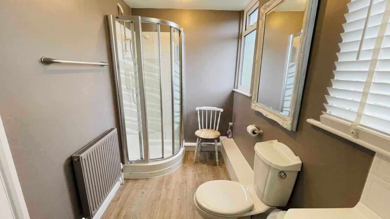 Number 20 - Central, Classic Style, Private And Parking Dartmouth Exteriör bild