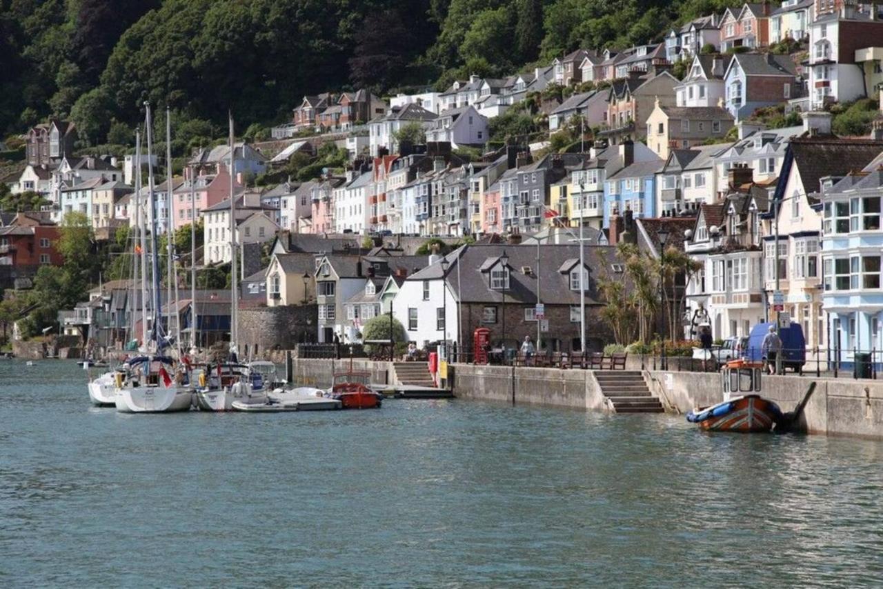 Number 20 - Central, Classic Style, Private And Parking Dartmouth Exteriör bild